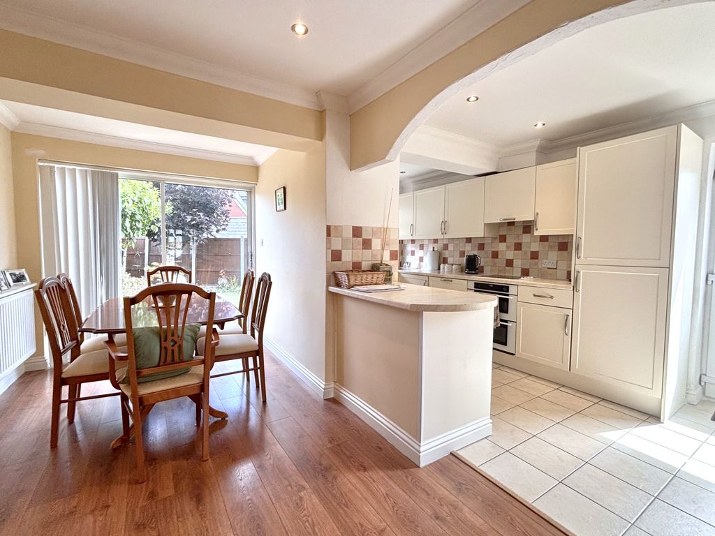 Property photo 2 of 17 Img_0127