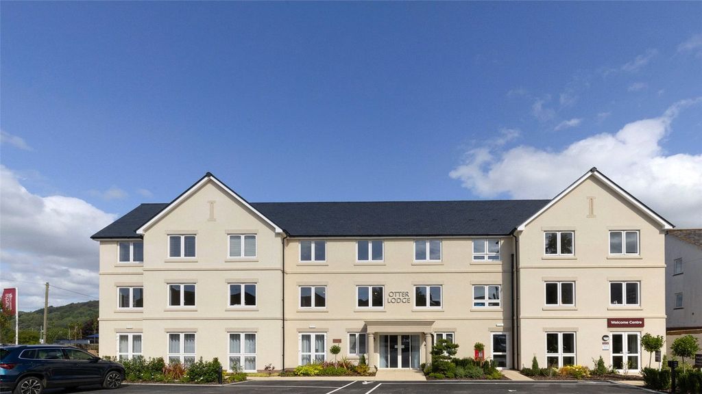 Property photo 1 of 14 Otter Lodge