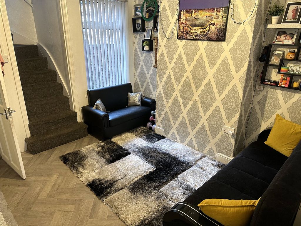 Property photo 3 of 17 Picture No. 12