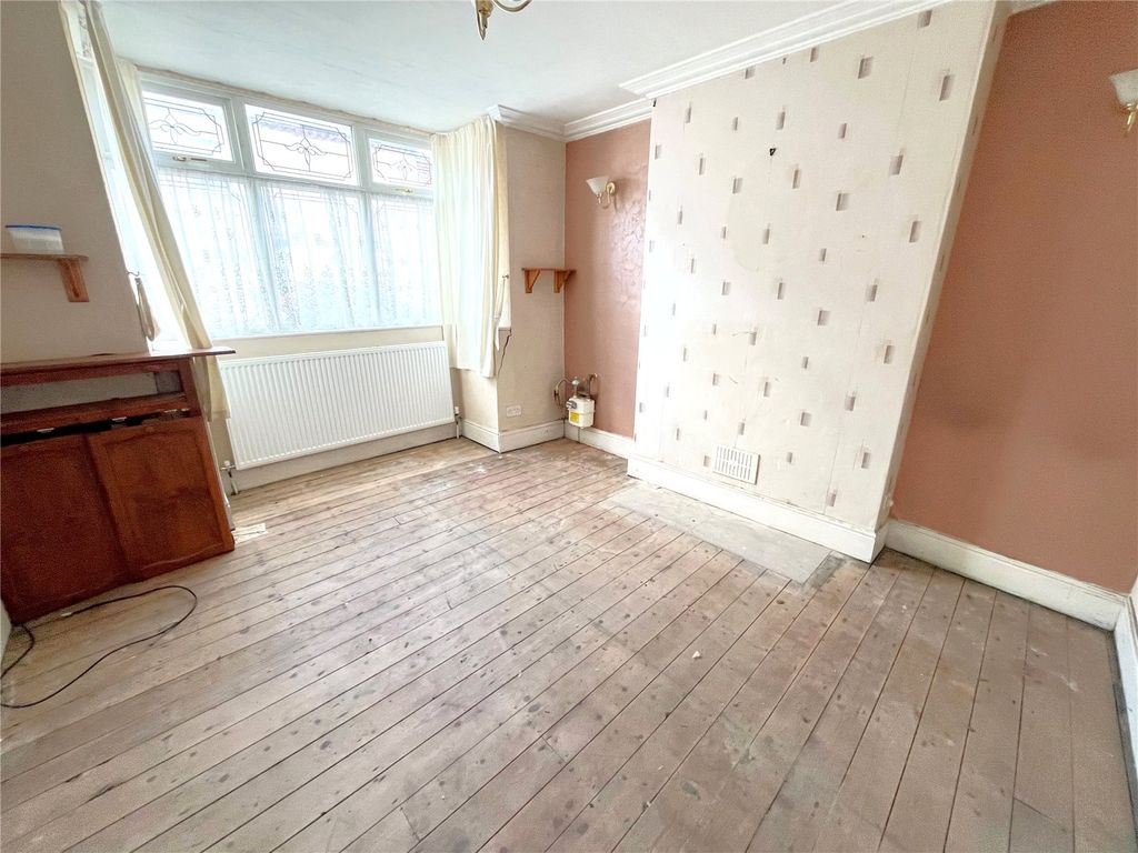 Property photo 2 of 13 Picture No. 05