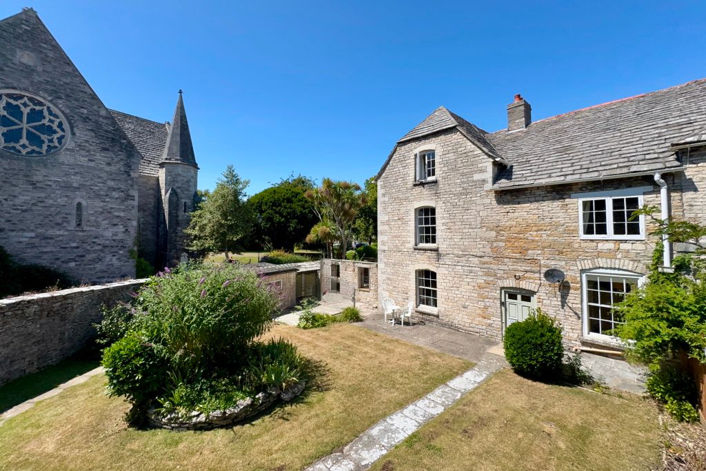 Property photo 3 of 21 Swanwic House