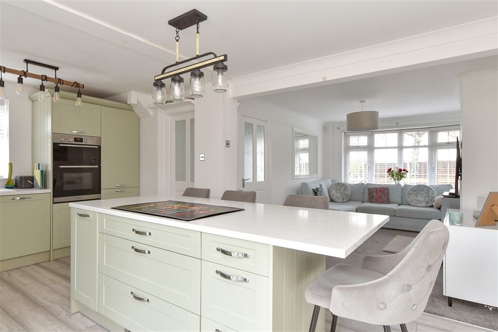 Property photo 3 of 12 Kitchen/Dining Area