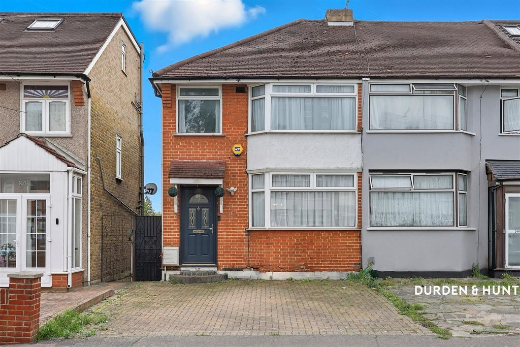 Property photo 1 of 21 Wansford Road