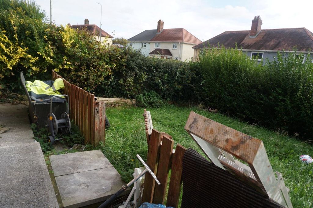 Property photo 3 of 3