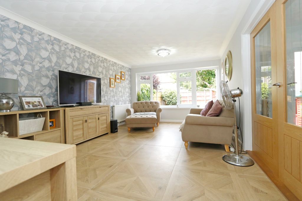Property photo 2 of 18 2665874