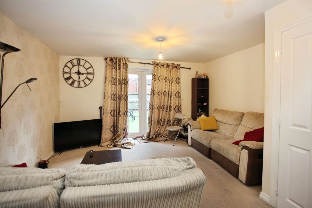 Property photo 2 of 16