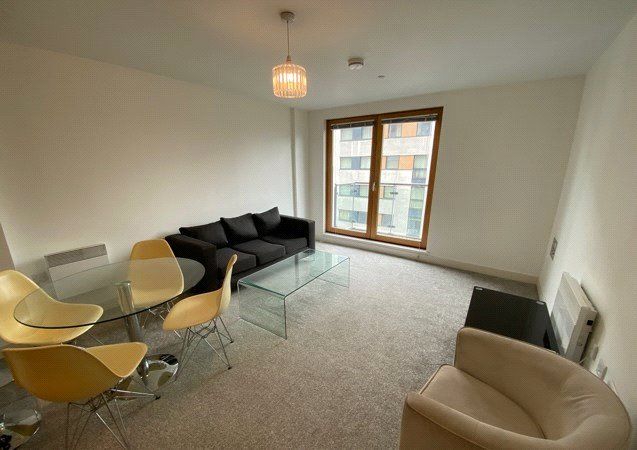 Property photo 2 of 12 8