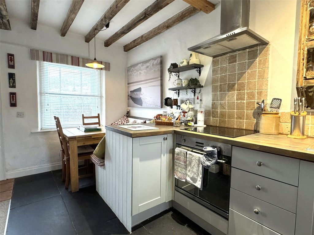 Property photo 3 of 16 Picture No. 06