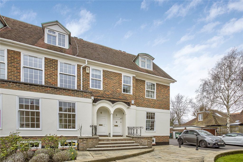 Property photo 2 of 30 Picture No. 32