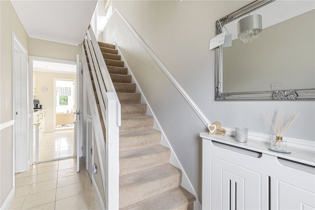 Property photo 2 of 22 Hallway