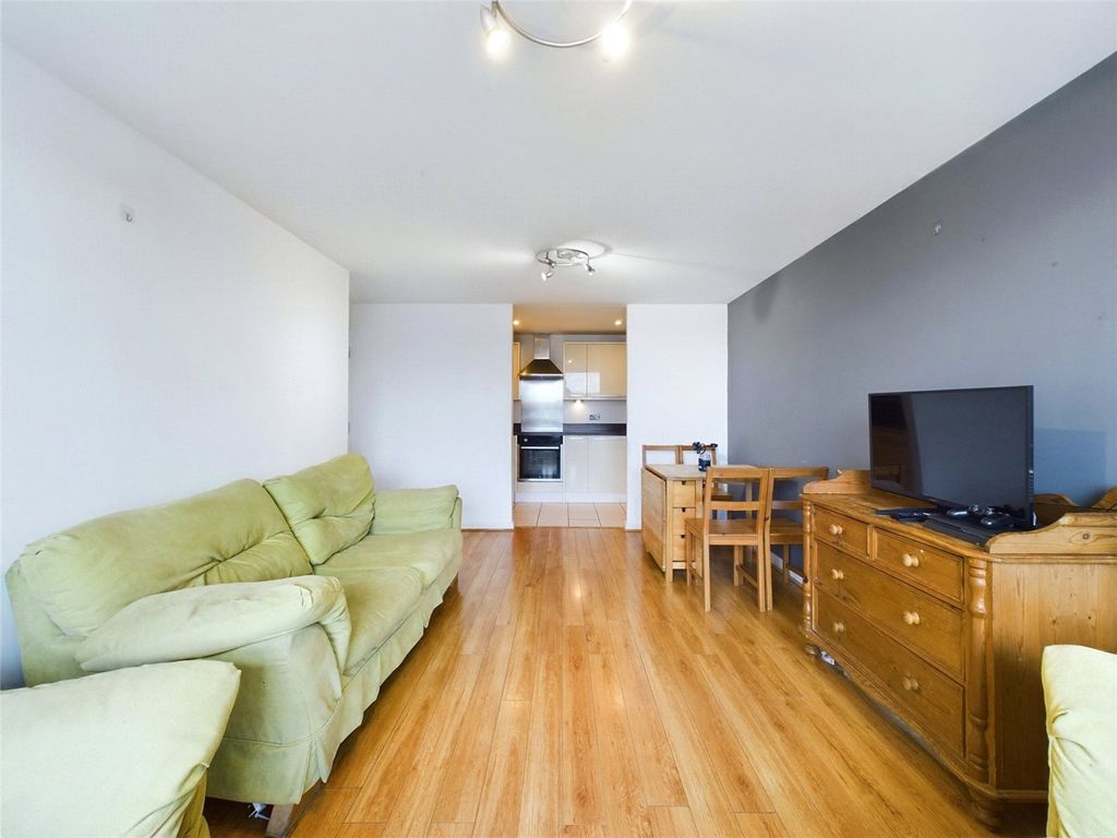 Property photo 3 of 14 Picture No. 07