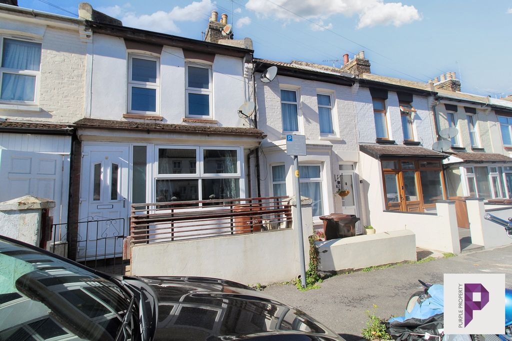 Property photo 1 of 9