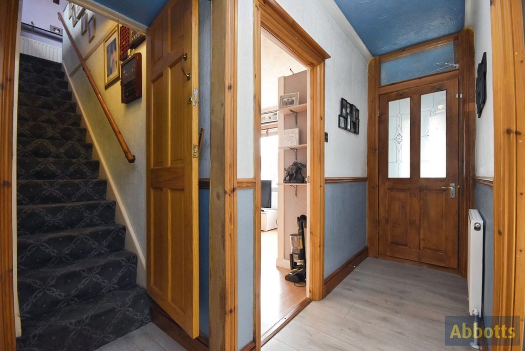 Property photo 3 of 24 Pbox-Img.Jpg