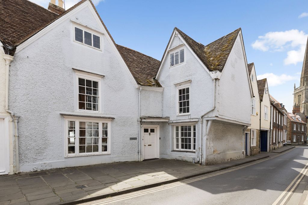 Property photo 3 of 21