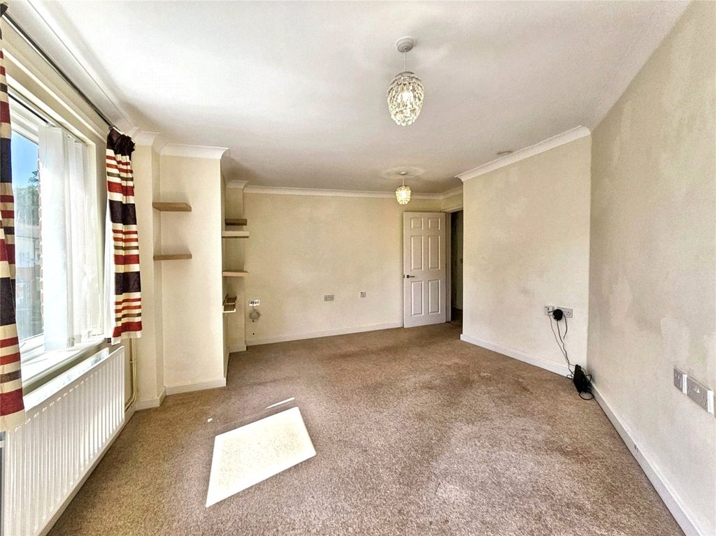 Property photo 3 of 12 Picture No. 21