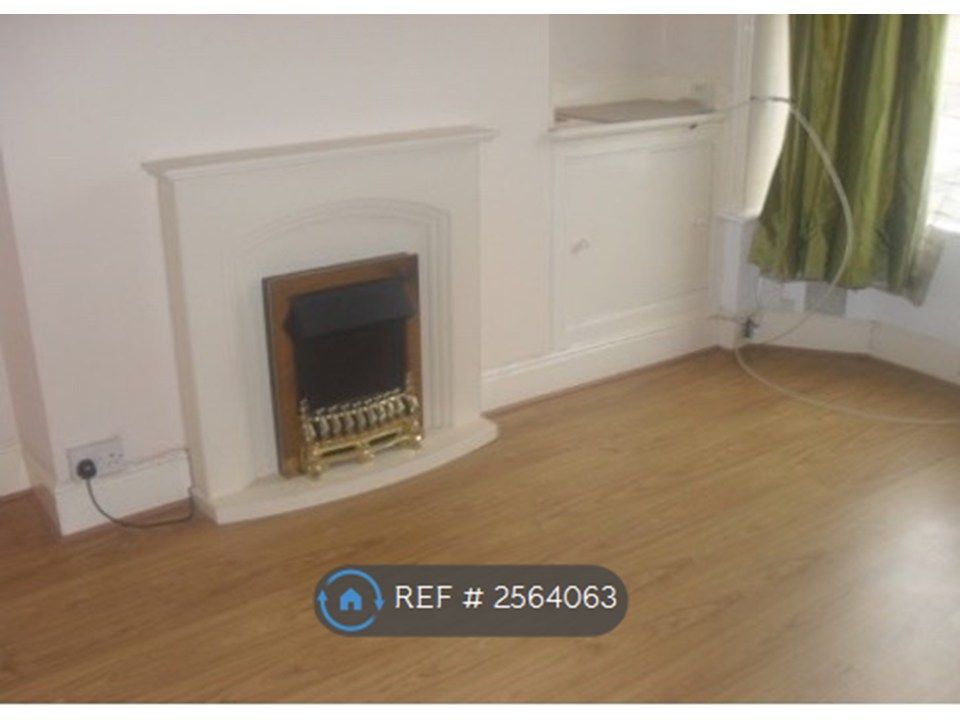 Property photo 1 of 4 Lounge