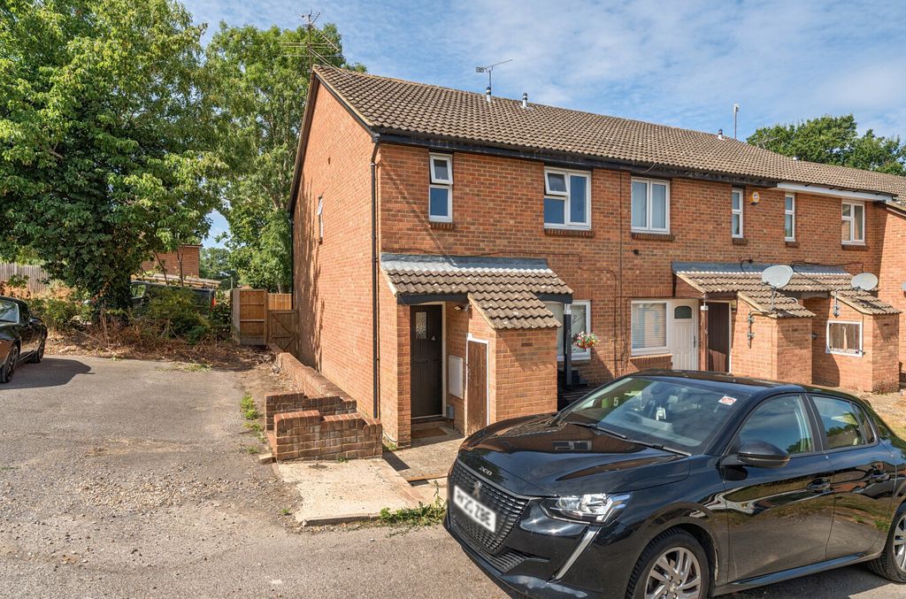 Property photo 1 of 16 Front Spect