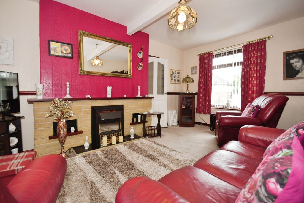 Property photo 2 of 16 Pbox-Img.Jpg