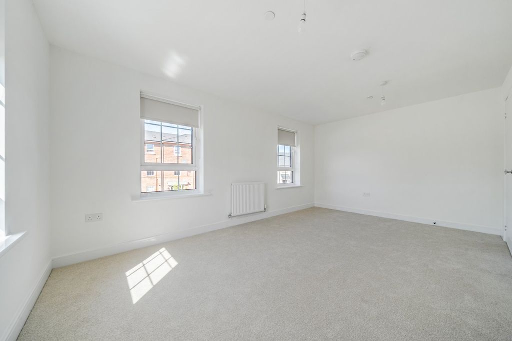 Property photo 3 of 14 Picture No. 06