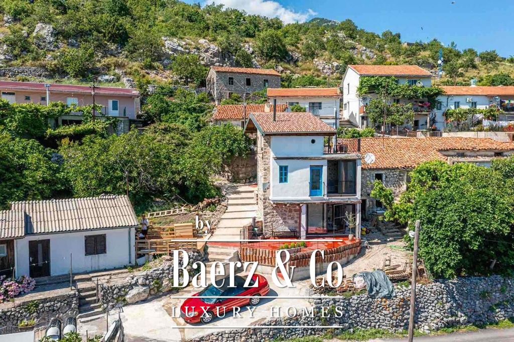 Property photo 1 of 25