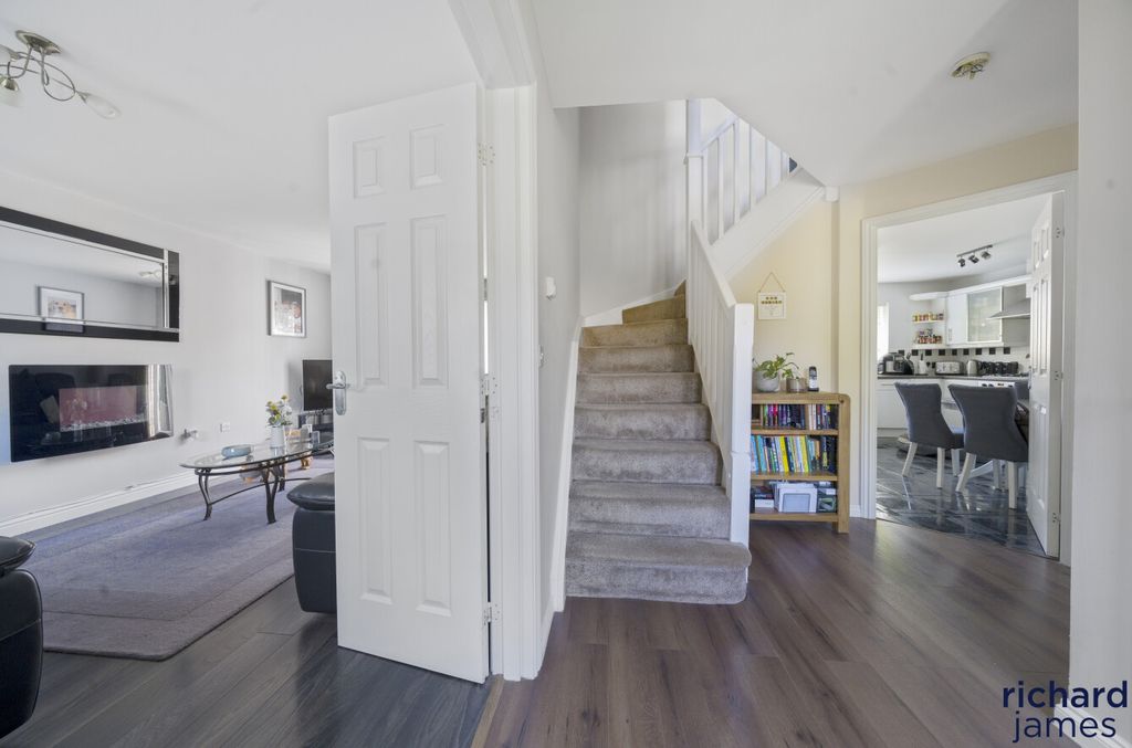 Property photo 3 of 15 42d56c6330374Da98E0A262Fd408845d
