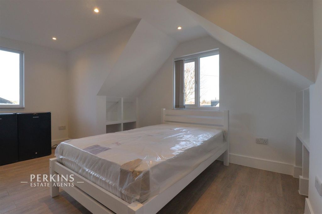 Property photo 1 of 6 B7.Jpg