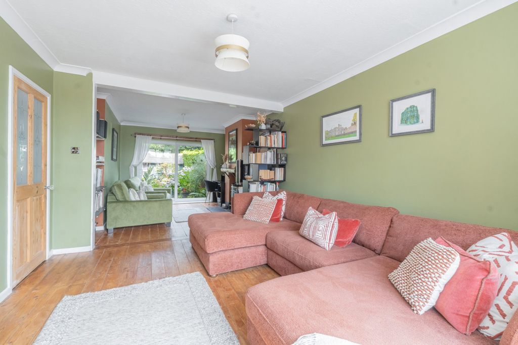 Property photo 2 of 46
