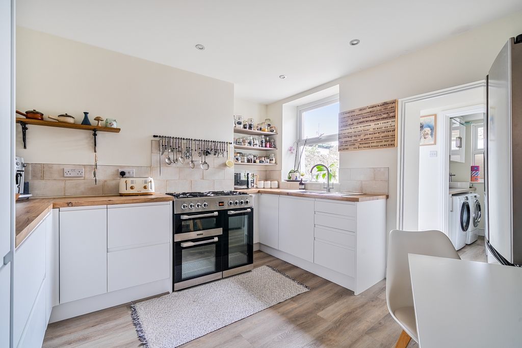 Property photo 2 of 20 1456675-8-6A0B4A616647E