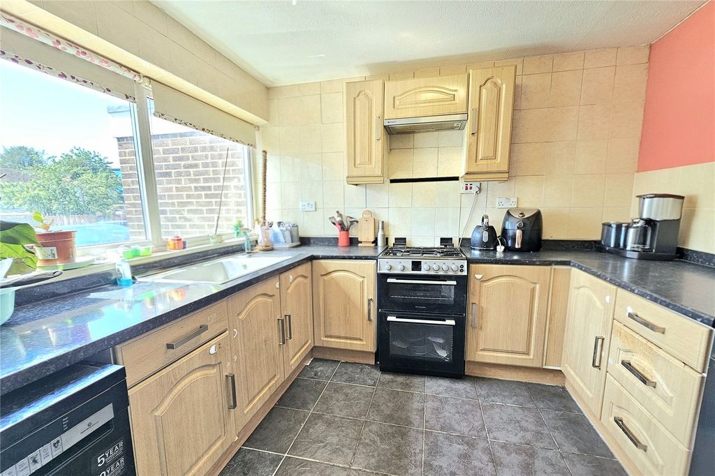 Property photo 2 of 11 Picture No. 06