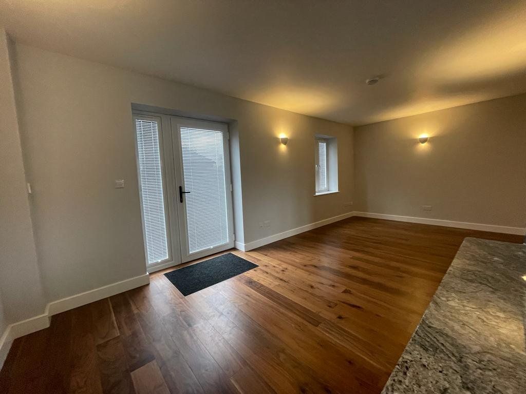 Property photo 3 of 10 Picture No. 32