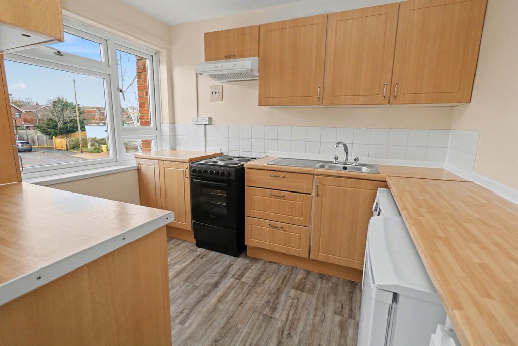 Property photo 3 of 8 Img_0098