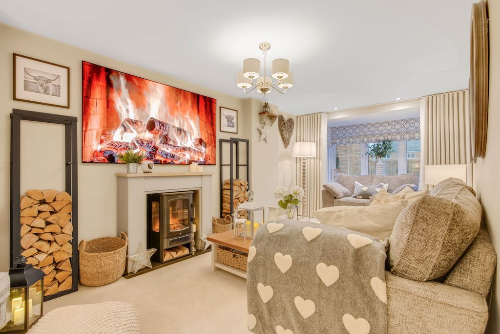 Property photo 2 of 28