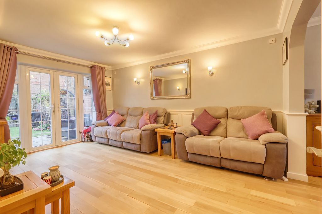 Property photo 2 of 18 Picture No. 09