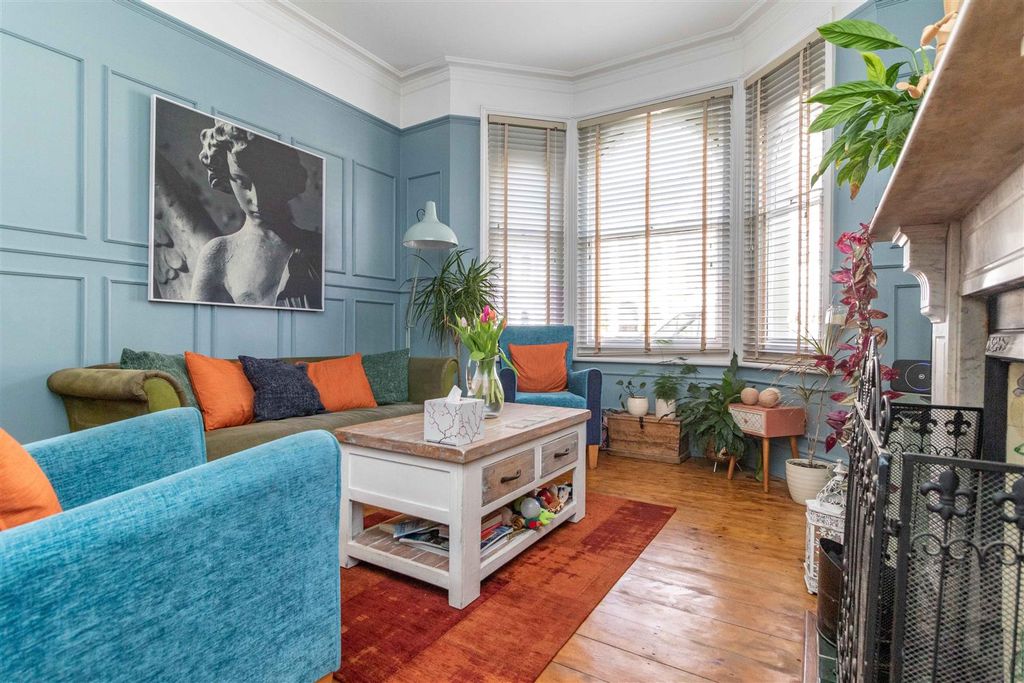 Property photo 3 of 19 Ecr-17.Jpg