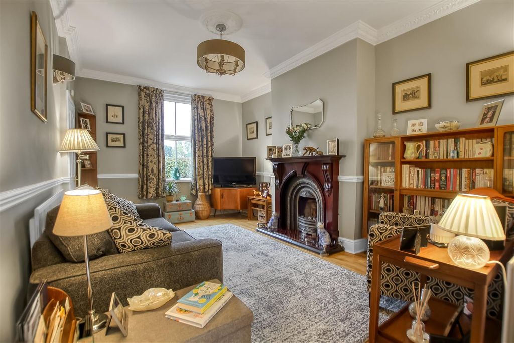 Property photo 2 of 15 Img_9381.Jpg