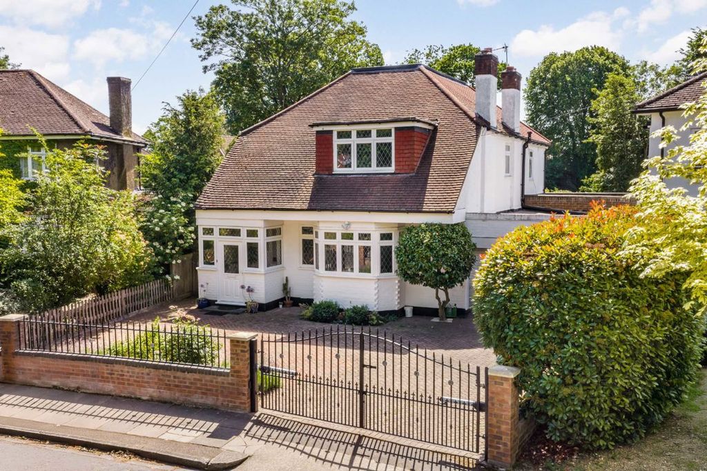 Property photo 1 of 13