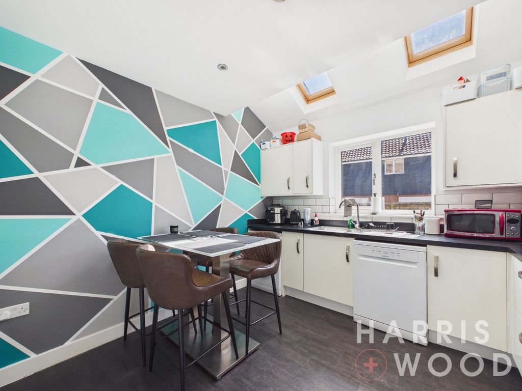 Property photo 3 of 17 5075523