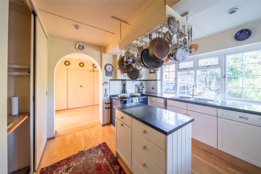 Property photo 2 of 23 Picture No. 45