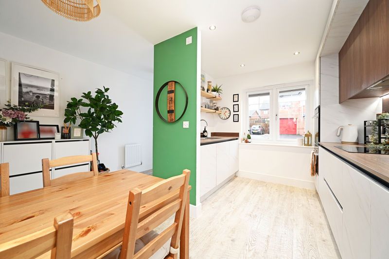 Property photo 2 of 33 Kitchen Diner