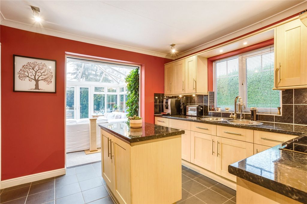 Property photo 2 of 22 Kitchen