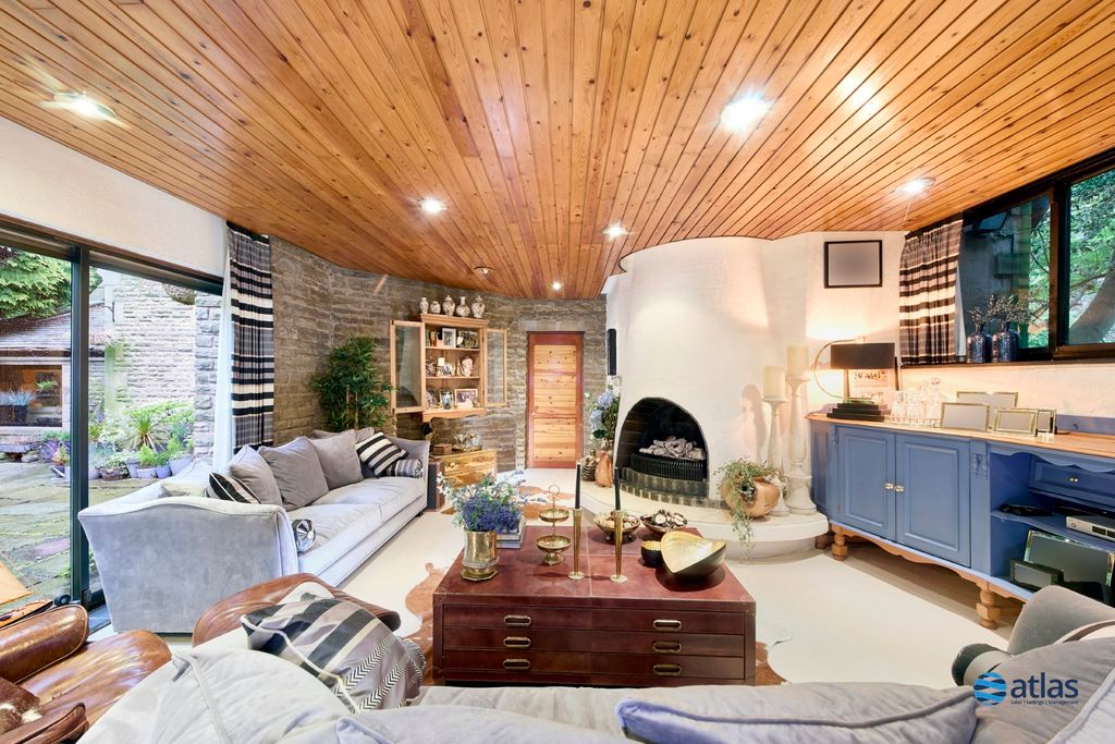 Property photo 2 of 33 Main Reception Room