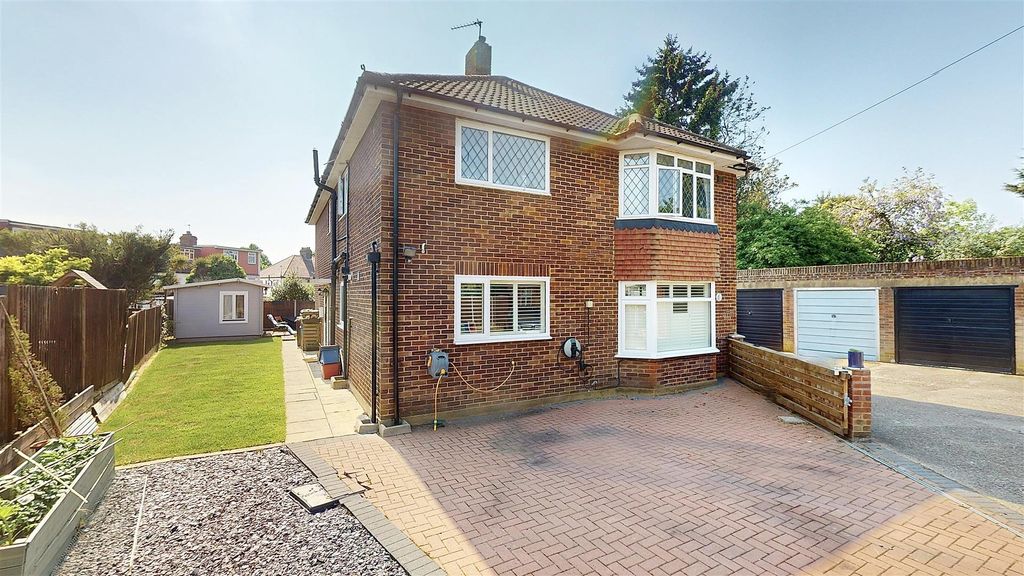 Property photo 1 of 12 P12.Jpg
