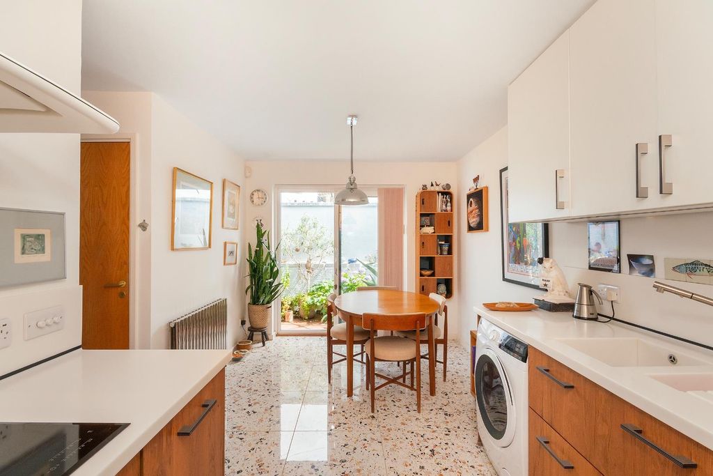 Property photo 1 of 20 0C7Cre - Kitchen Diner F.Jpg