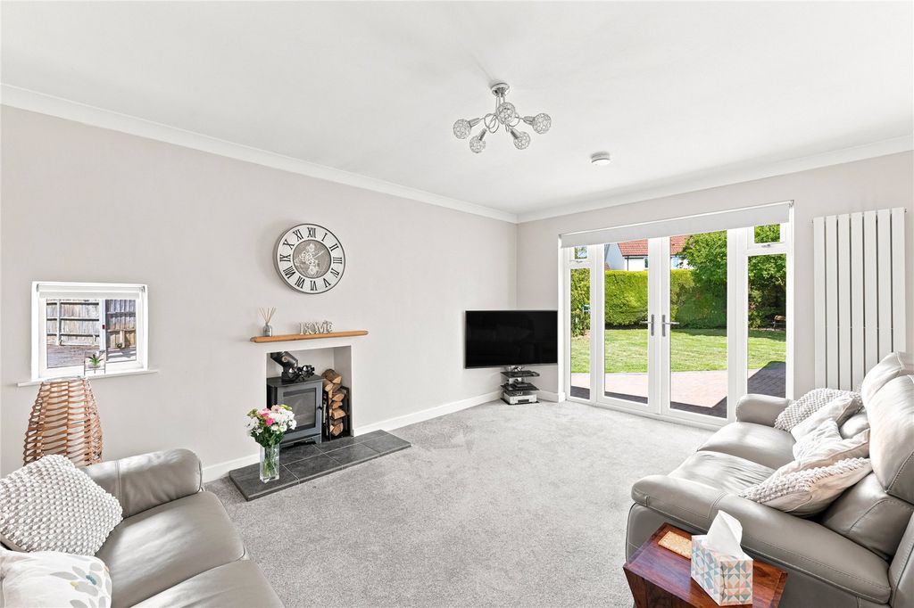 Property photo 3 of 34 Picture No. 50
