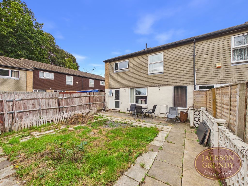 Property photo 1 of 13 Leyside Court