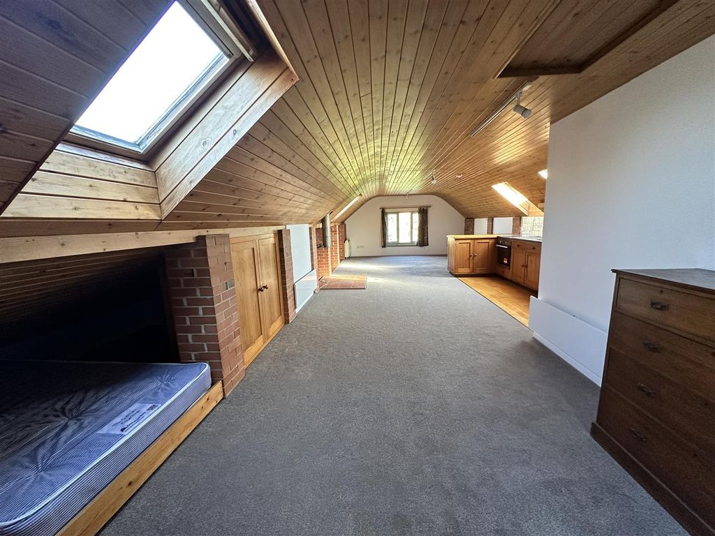 Property photo 3 of 12 Img_4402.Jpg