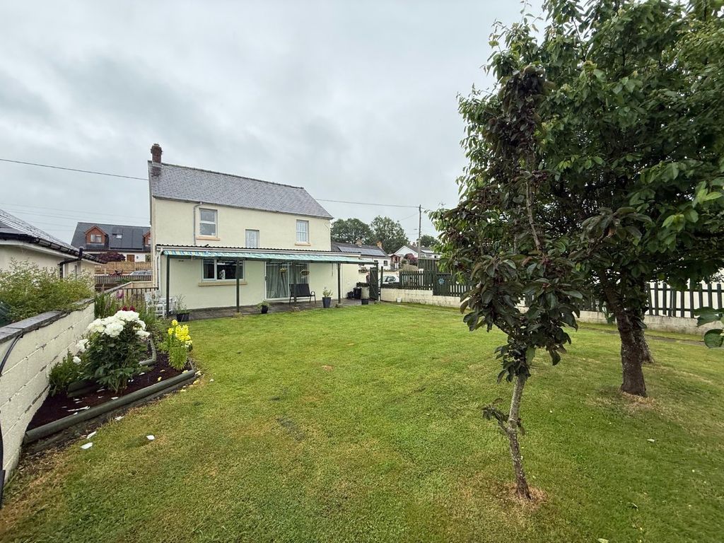 Property photo 1 of 43