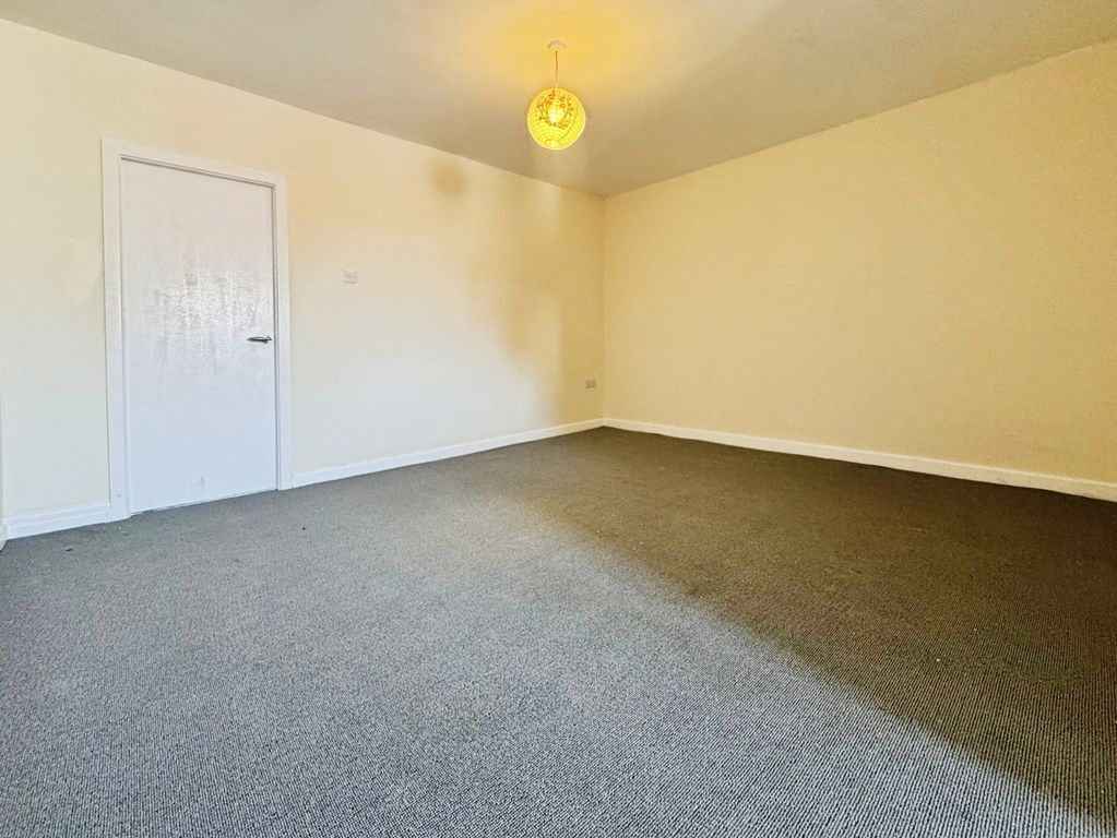 Property photo 2 of 7 Pbox-Img.Jpg