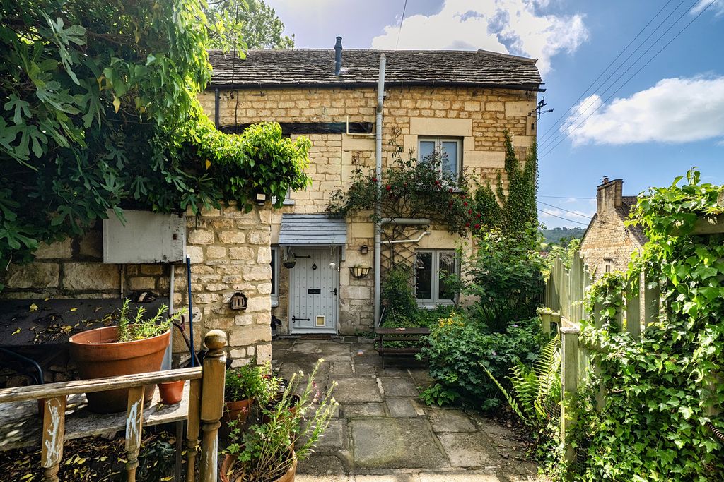 Property photo 1 of 20