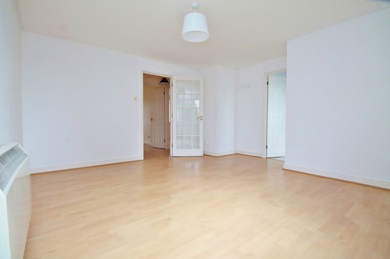 Property photo 2 of 9 Photo 9